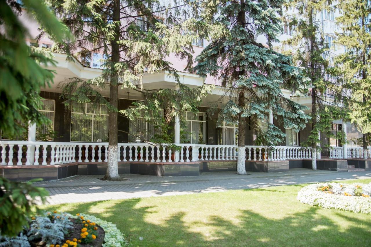 Dniprovski Zori Krementjuk Exteriör bild